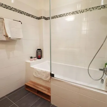 Paris Langeac Apartments Room photo