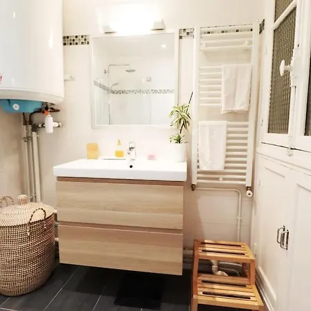Paris Langeac Apartments Room photo